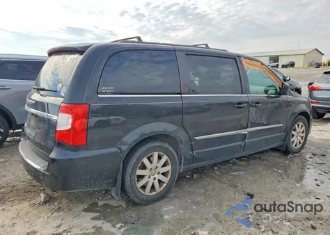 2013 Chrysler Town & Country Touring z USA, uszkodzony, nr VIN 2C4RC1BG0DR511377